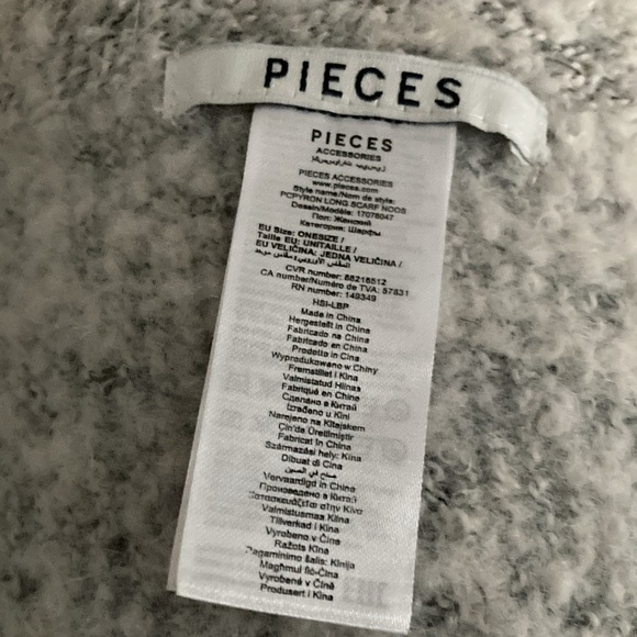 Extra Long Scarf - Picture 4 of 5